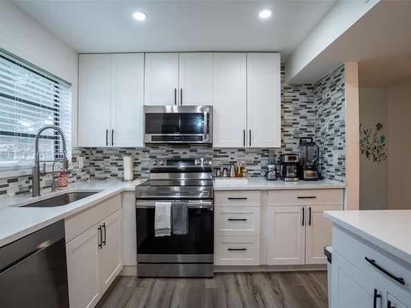 7625 NW 79th Ave 101, Tamarac FL 33321