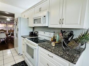 1400 SW 124th Ter 402Q, Pembroke Pines FL 33027