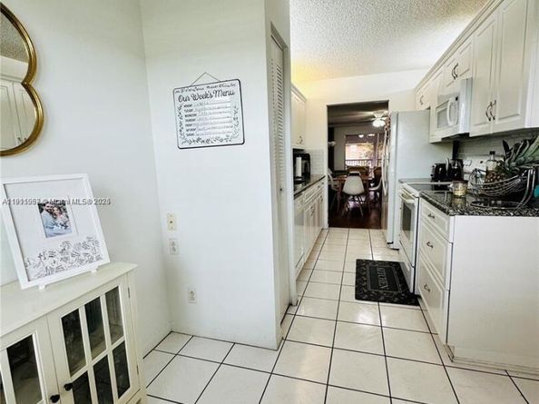 1400 SW 124th Ter 402Q, Pembroke Pines FL 33027