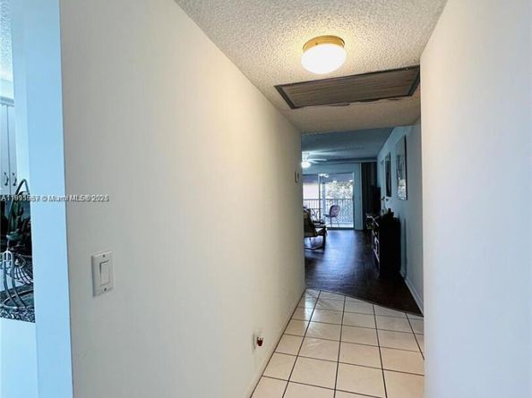 1400 SW 124th Ter 402Q, Pembroke Pines FL 33027