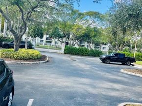 2711 Ocean Club Blvd 207, Hollywood FL 33019