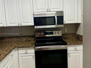 2711 Ocean Club Blvd 207, Hollywood FL 33019