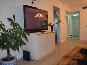 3940 NW 42nd Ave 316, Lauderdale Lakes FL 33319