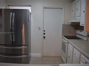 3940 NW 42nd Ave 316, Lauderdale Lakes FL 33319