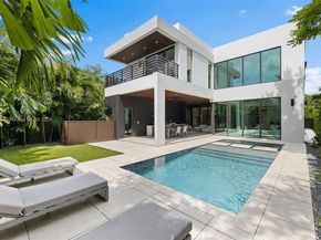 260 NW 49th St, Miami FL 33127