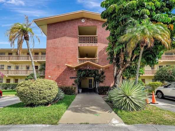 16801 NE 13th Ave 206, Miami FL 33162