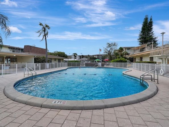 16801 NE 13th Ave 206, Miami FL 33162