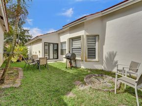 3371 SW 51st St, Hollywood FL 33312