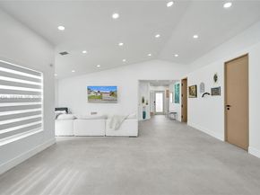 3371 SW 51st St, Hollywood FL 33312