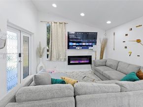 135 NW 6th Ave, Dania Beach FL 33004