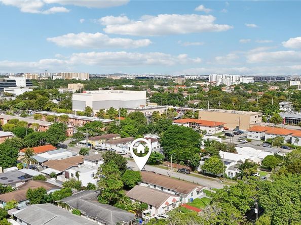 3300 SW 9th Ter, Miami FL 33135
