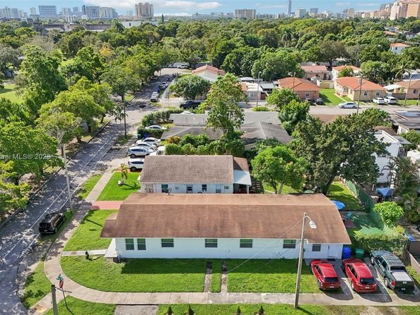 3300 SW 9th Ter, Miami FL 33135