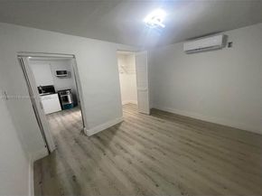 10415 NW 35th Ave, Miami FL 33147