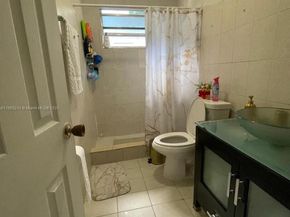 10415 NW 35th Ave, Miami FL 33147