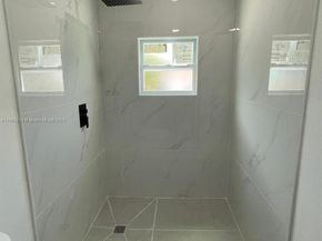 10415 NW 35th Ave, Miami FL 33147