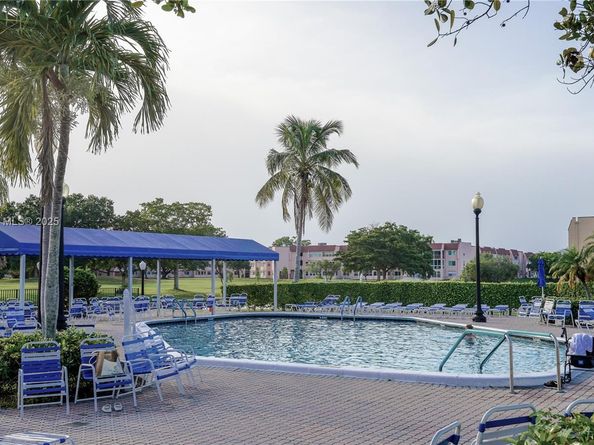 9601 Sunrise Lakes Blvd 311, Sunrise FL 33322