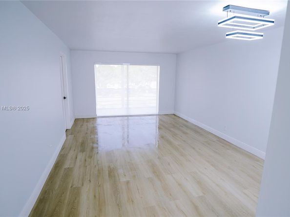 9601 Sunrise Lakes Blvd 311, Sunrise FL 33322