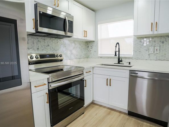 9601 Sunrise Lakes Blvd 311, Sunrise FL 33322
