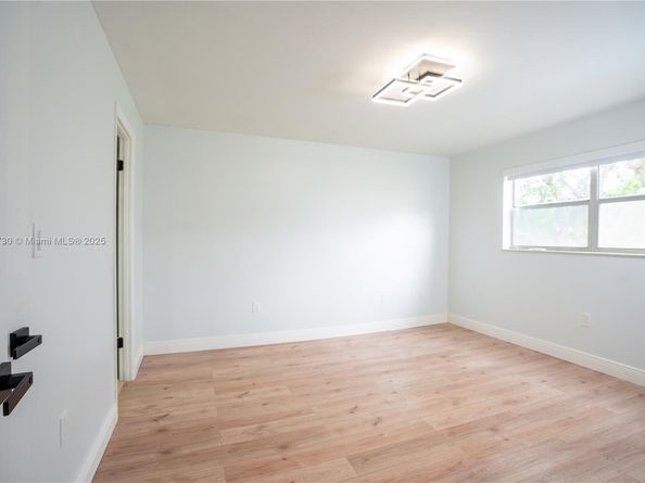 9601 Sunrise Lakes Blvd 311, Sunrise FL 33322