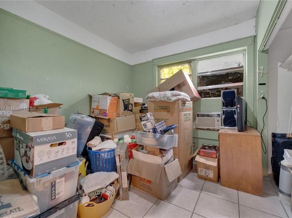 1428 NW 31 St, Miami FL 33142