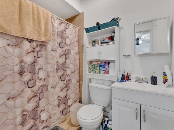 1428 NW 31 St, Miami FL 33142
