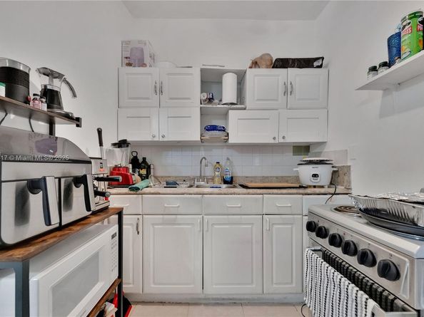 1428 NW 31 St, Miami FL 33142