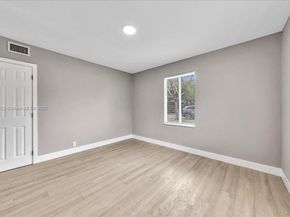 108 SE 23rd St, Fort Lauderdale FL 33316