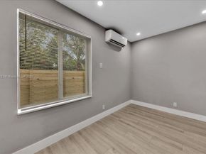 108 SE 23rd St, Fort Lauderdale FL 33316