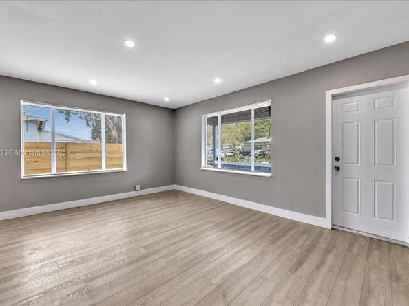108 SE 23rd St, Fort Lauderdale FL 33316