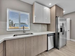 108 SE 23rd St, Fort Lauderdale FL 33316