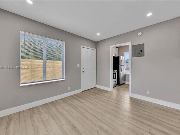 108 SE 23rd St, Fort Lauderdale FL 33316