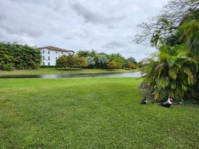 9195 Fontainebleau Blvd 6, Miami FL 33172