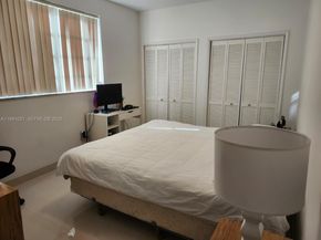 9195 Fontainebleau Blvd 6, Miami FL 33172