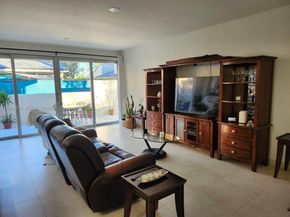 9195 Fontainebleau Blvd 6, Miami FL 33172