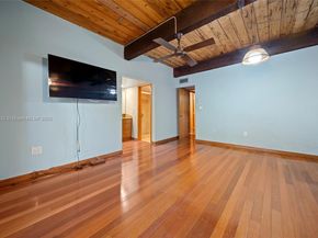 19432 NE 26th Ave 92D, Miami FL 33180