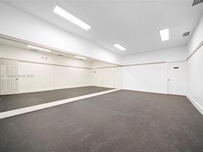 19432 NE 26th Ave 92D, Miami FL 33180