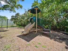 19432 NE 26th Ave 92D, Miami FL 33180