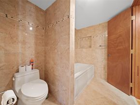 19432 NE 26th Ave 92D, Miami FL 33180