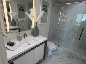 2000 Metropica Way 2108, Sunrise FL 33323