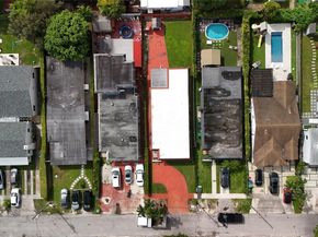 2102 SW 58th Ct, Miami FL 33155