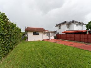 2102 SW 58th Ct, Miami FL 33155