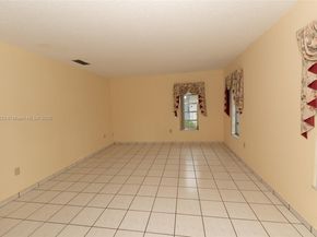 2102 SW 58th Ct, Miami FL 33155