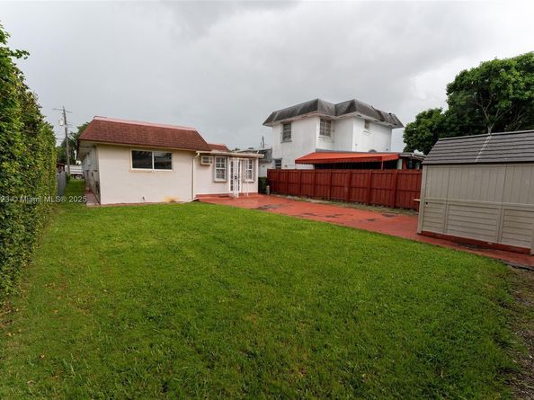2102 SW 58th Ct, Miami FL 33155