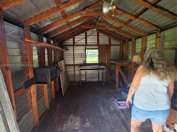 5221 SW 201st Ter, Southwest Ranches FL 33332