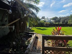 5221 SW 201st Ter, Southwest Ranches FL 33332