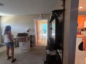 5221 SW 201st Ter, Southwest Ranches FL 33332