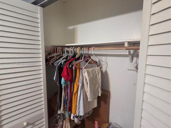 5221 SW 201st Ter, Southwest Ranches FL 33332