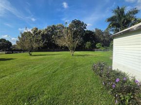 5221 SW 201st Ter, Southwest Ranches FL 33332