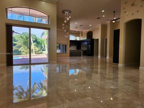 321 Windmill Palm Ave, Plantation FL 33324