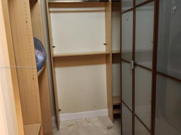 321 Windmill Palm Ave, Plantation FL 33324